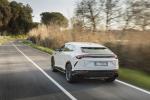 Lamborghini Urus Shiny Black Package 2018 года